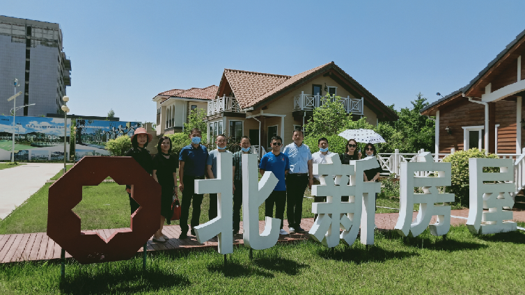株洲市經(jīng)開區(qū)周治國(guó)一行 到北新房屋有限公司考察交流